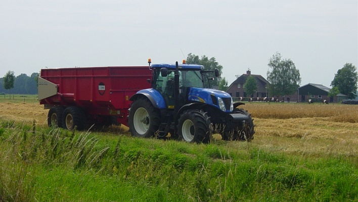 Трактор CASE New Holland T7060: видео