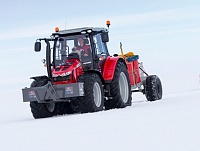 Экспедиция на тракторе Massey Ferguson 5610 достигла Южного полюса