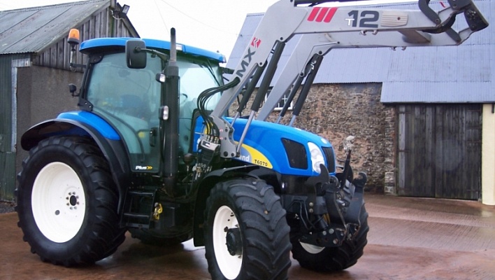 Трактор CASE New Holland T6070 Plus: видео