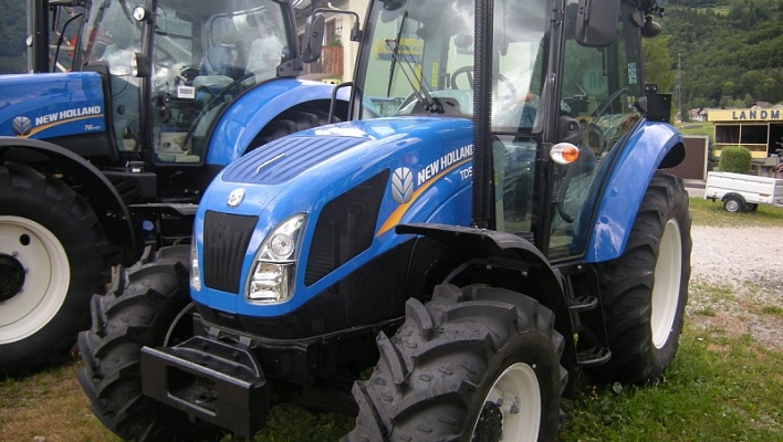 Трактор CASE New Holland TD5 75: видео