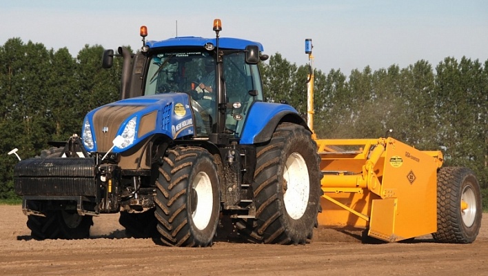 Трактор CASE New Holland T8 330: видео