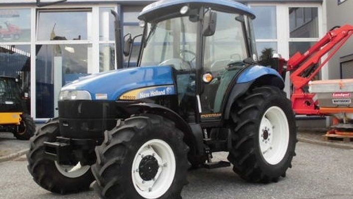 Трактор CASE New Holland TD5020: видео