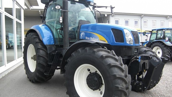 Трактор CASE New Holland T6080 RC and PC