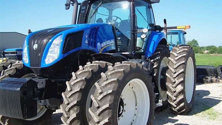 Трактор CASE New Holland T8 390: видео