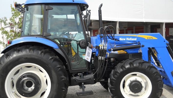 Трактор CASE New Holland TD5050: видео